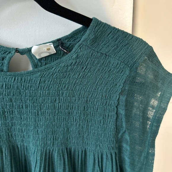 Anthropologie Akemi & Kim Smocked Swing Top in Green - Picture 3 of 9